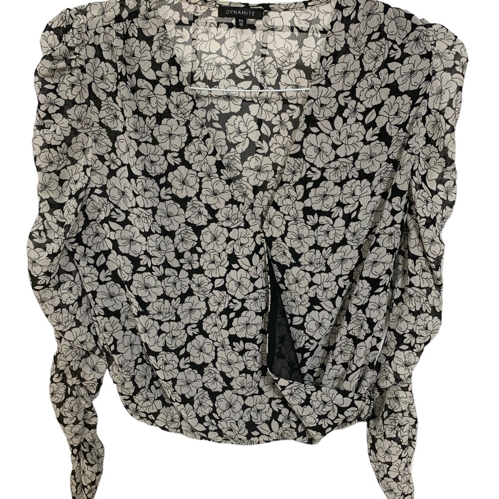 Women's Dynamite Black Flower Crop-Waist Shirt